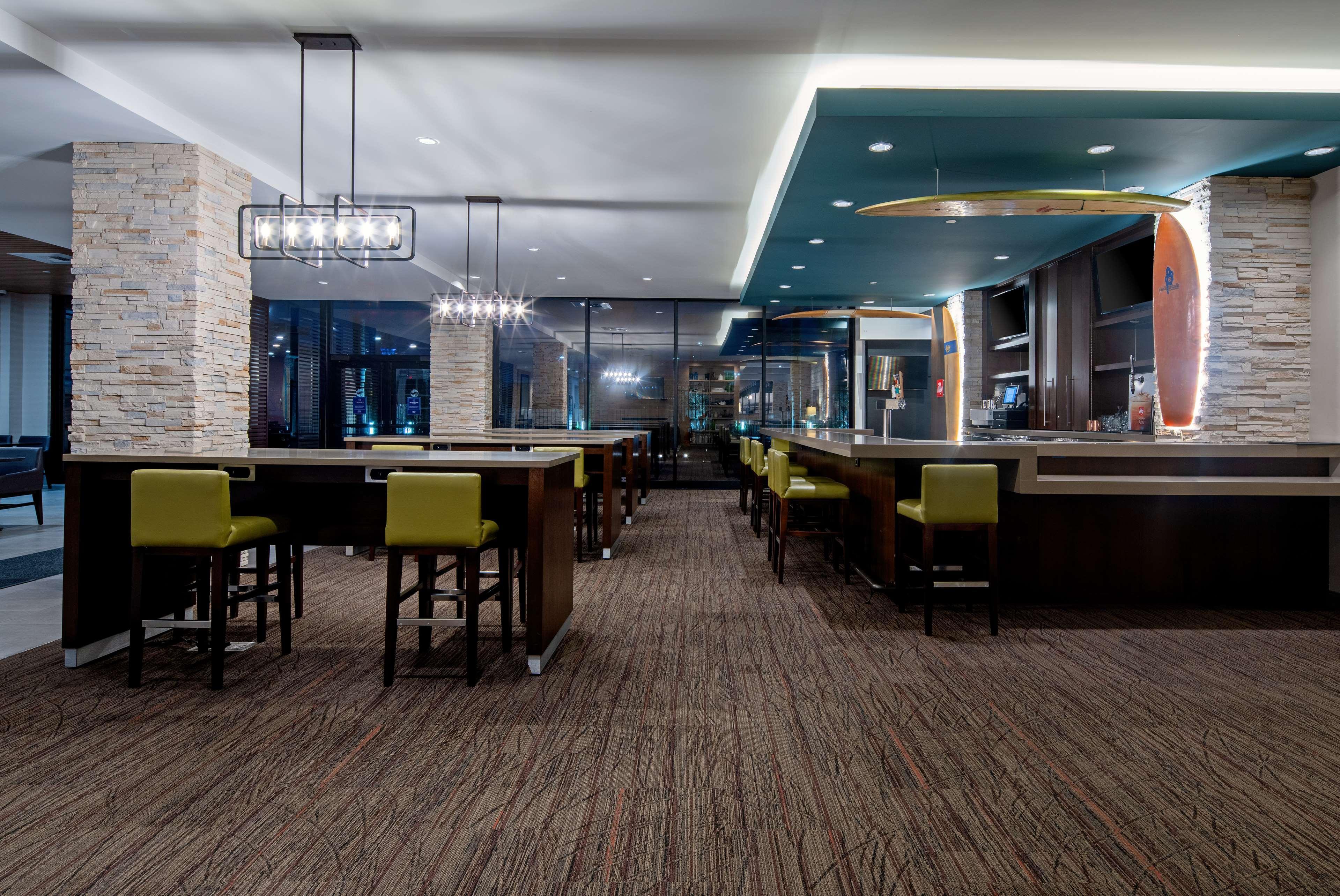 Suncoast Hotel Anaheim, Tapestry Collection By Hilton Екстериор снимка