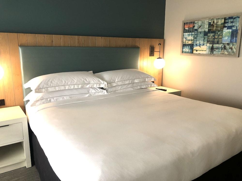 Suncoast Hotel Anaheim, Tapestry Collection By Hilton Екстериор снимка