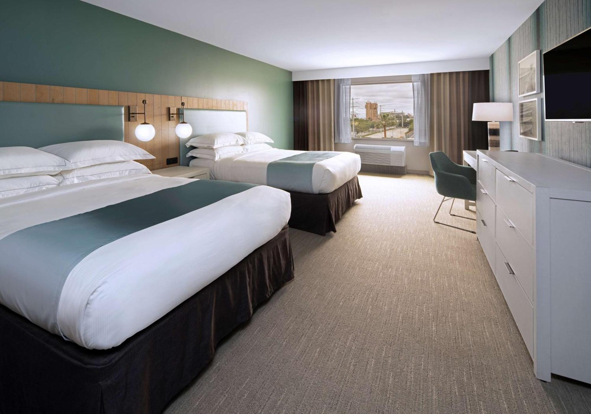 Suncoast Hotel Anaheim, Tapestry Collection By Hilton Екстериор снимка