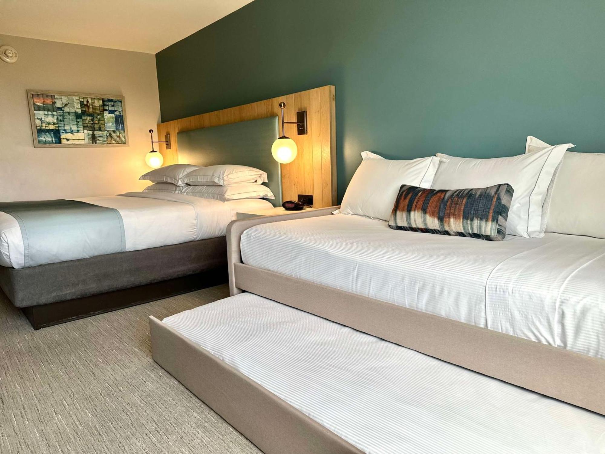 Suncoast Hotel Anaheim, Tapestry Collection By Hilton Екстериор снимка