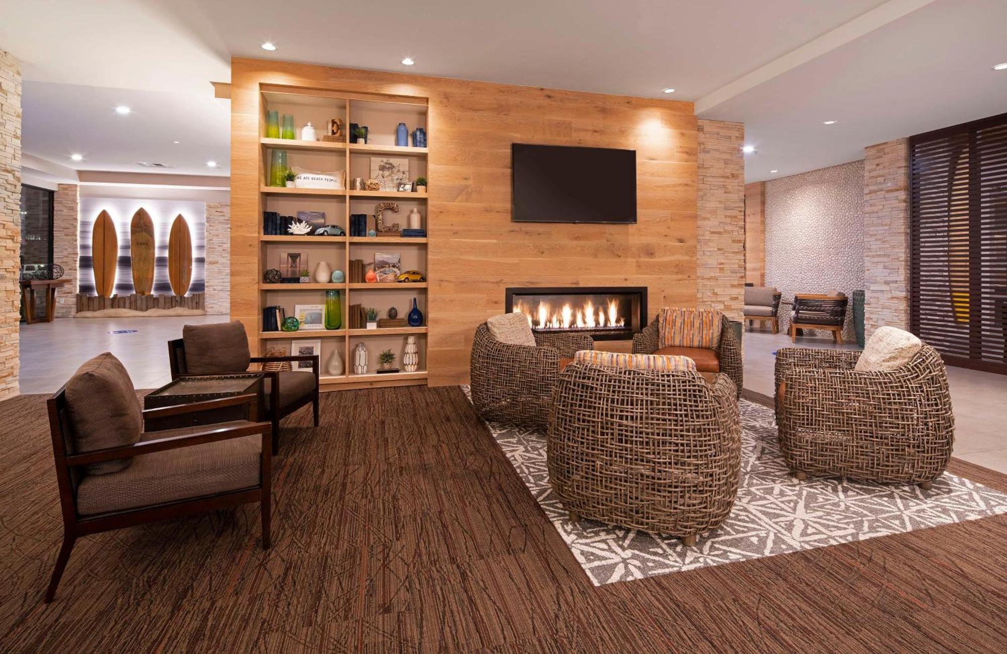 Suncoast Hotel Anaheim, Tapestry Collection By Hilton Екстериор снимка
